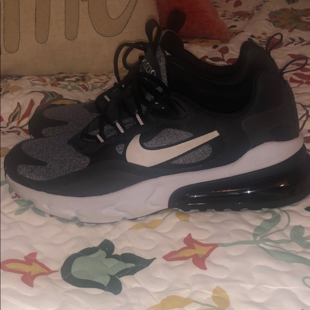 Nike air 270 react